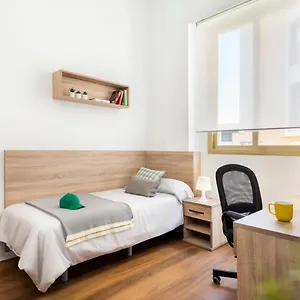 Apartamento Micampus Armendariz Students Solo Estudiantes, Sevilla