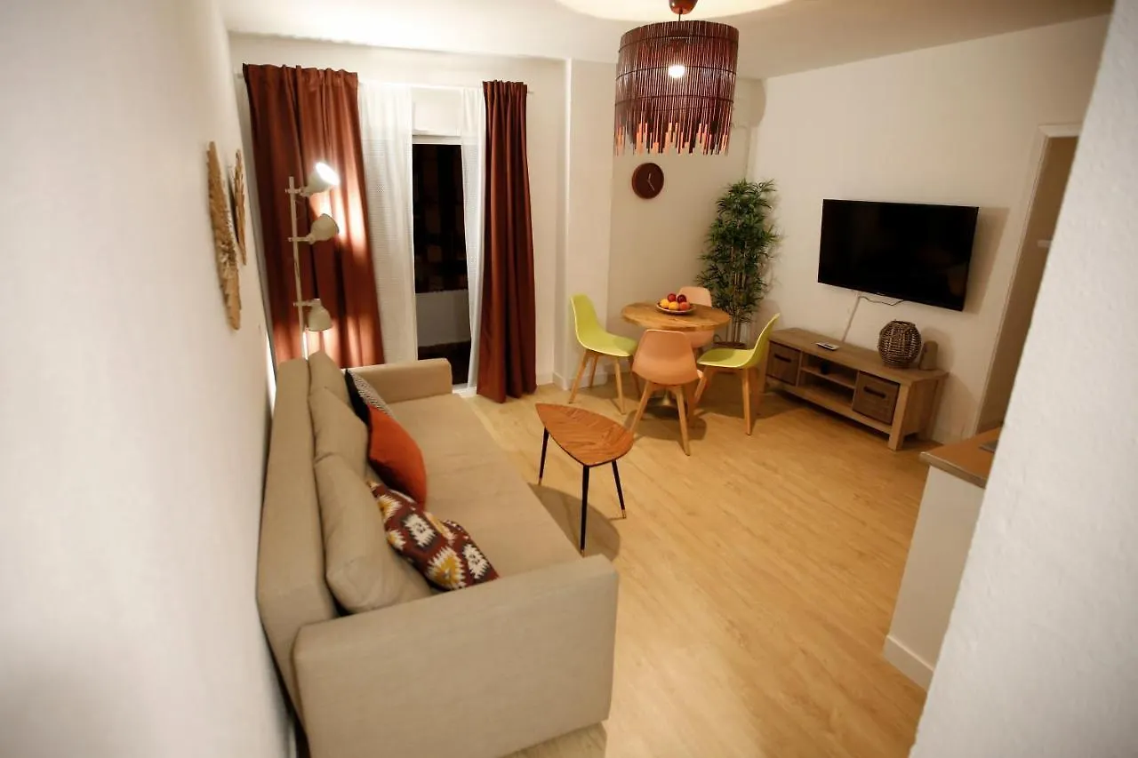 Cathedral View - Triana Apartment Spain
