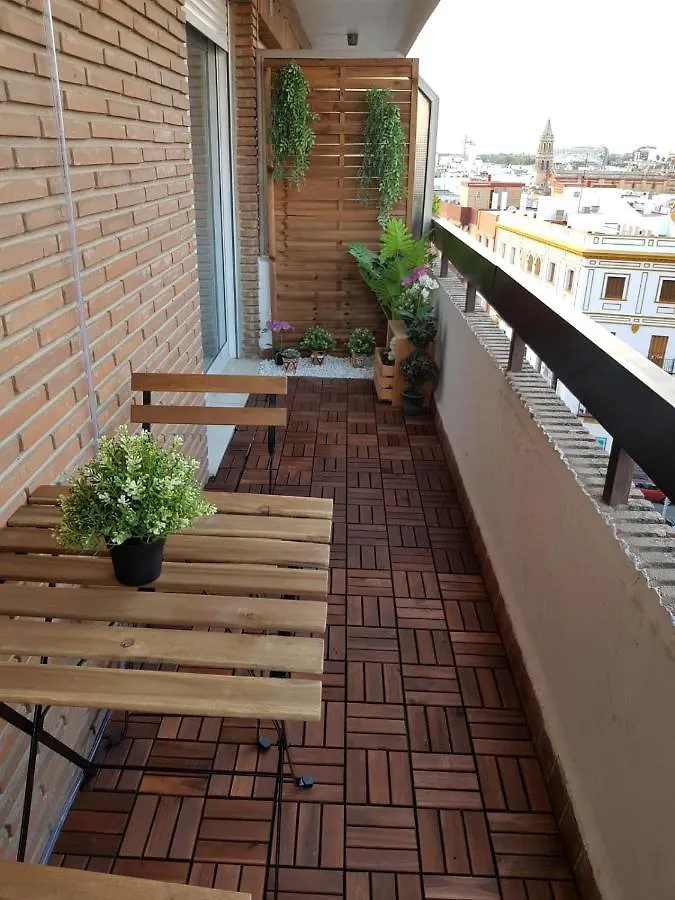 Cathedral View - Triana Apartment Seville