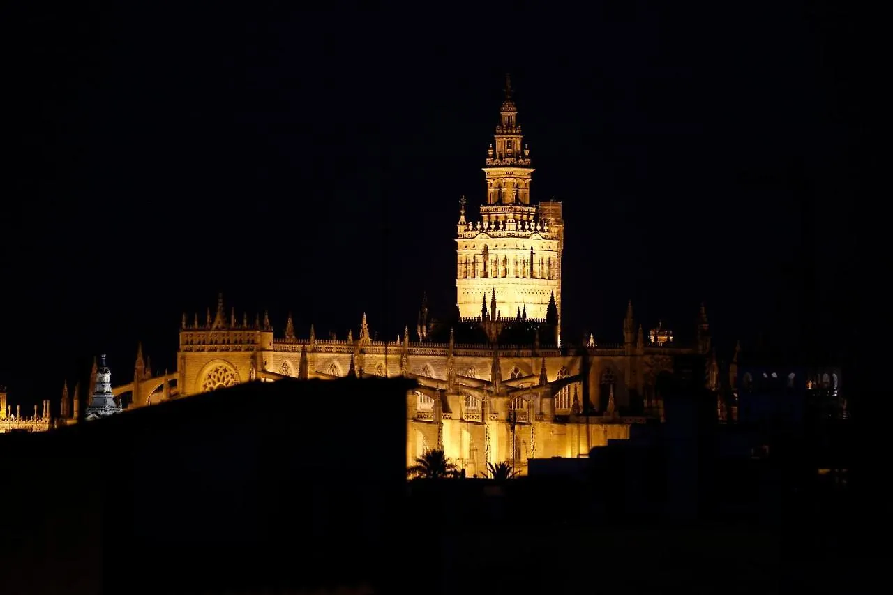 Cathedral View - Triana Apartment Spain
