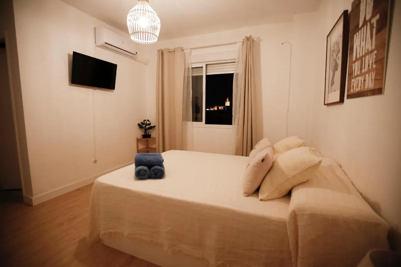 Cathedral View - Triana Apartment 0*, Seville Spain
